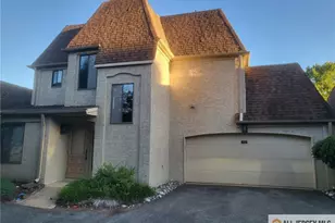 12 Carriage Pl, Edison, NJ 08820 - Photo 1