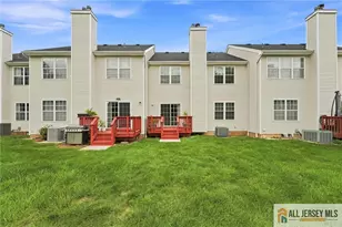 26 E Burgess Dr, Piscataway Township, NJ 08854 - Photo 32