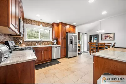 [Address not provided], Middlesex, NJ 08846 - Photo 6