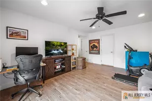 122 Benart Pl, Middlesex, NJ 08846 - Photo 12