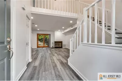 130 Winchester Way, Franklin Township, NJ 08873 - Photo 4
