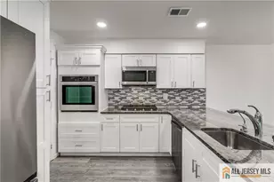 130 Winchester Way, Franklin Township, NJ 08873 - Photo 16
