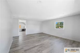 35 Lavern St, Sayreville, NJ 08872 - Photo 10