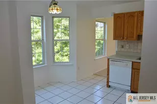 1704 Cypress Ln, East Brunswick Township, NJ 08816 - Photo 12