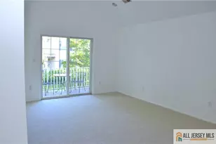 1704 Cypress Ln, East Brunswick Township, NJ 08816 - Photo 10