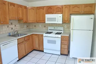 1704 Cypress Ln, East Brunswick Township, NJ 08816 - Photo 12