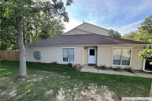194 Yorkshire Court, Old Bridge Township, NJ 08857 - Photo 2