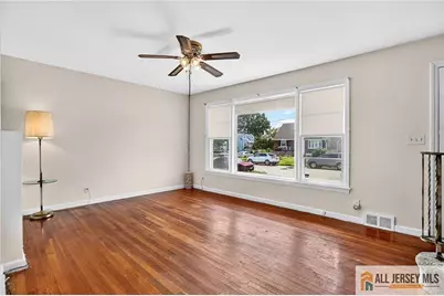 68 Oak Street, Carteret, NJ 07008 - Photo 4
