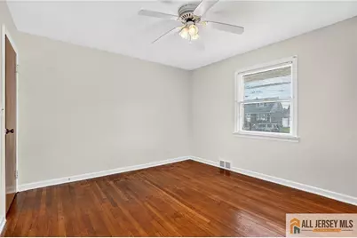68 Oak Street, Carteret, NJ 07008 - Photo 14
