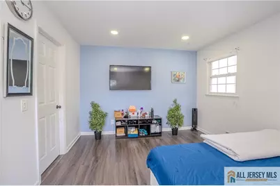 21 Pennington Avenue, Colonia, NJ 07067 - Photo 20