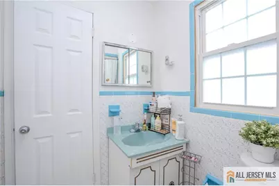 21 Pennington Avenue, Colonia, NJ 07067 - Photo 16