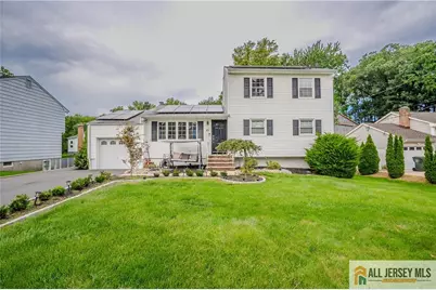 21 Pennington Avenue, Colonia, NJ 07067 - Photo 2