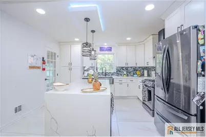 21 Pennington Avenue, Colonia, NJ 07067 - Photo 34