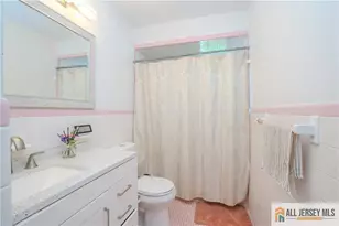 21 Pennington Ave, Colonia, NJ 07067 - Photo 22
