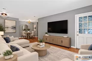324 Gills Ln, Iselin, NJ 08830 - Photo 4