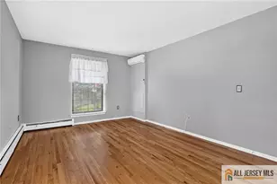 324 Gills Ln, Iselin, NJ 08830 - Photo 14