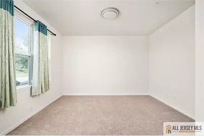 21 Green Street, North Brunswick Township, NJ 08902 - Photo 4