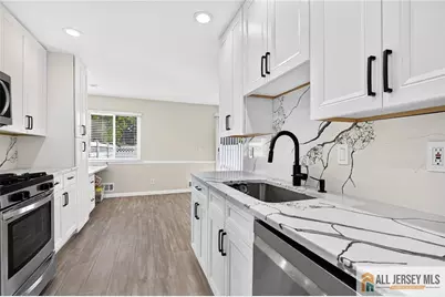 4 Quincy Circle, South Brunswick Township, NJ 08810 - Photo 10