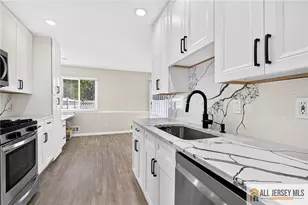 4 Quincy Cir, South Brunswick Township, NJ 08810 - Photo 10