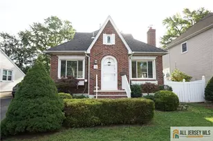 34 Rutgers Ave, Colonia, NJ 07067 - Photo 4
