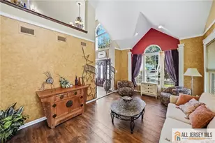 38 Maplehurst Ln, Piscataway Township, NJ 08854 - Photo 4