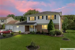 21 Eldridge Dr, East Brunswick Township, NJ 08816 - Photo 4