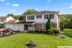 21 Eldridge Dr, East Brunswick Township, NJ 08816 - Photo 2
