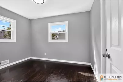 751 Rutherford Avenue, Woodbridge Township, NJ 07095 - Photo 18
