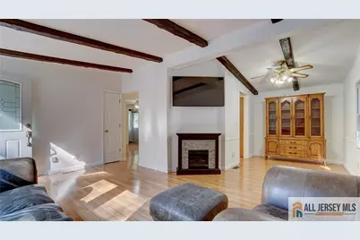 303 Woods End Court, Spotswood, NJ 08884 - Photo 8
