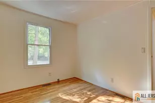 303 Woods End Ct, Spotswood, NJ 08884 - Photo 20