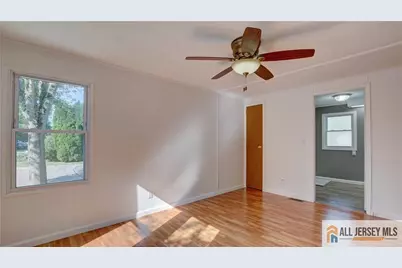 303 Woods End Court, Spotswood, NJ 08884 - Photo 24