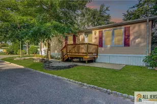 303 Woods End Ct, Spotswood, NJ 08884 - Photo 1