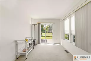 8 Rothwell Dr, Monroe Township, NJ 08831 - Photo 14
