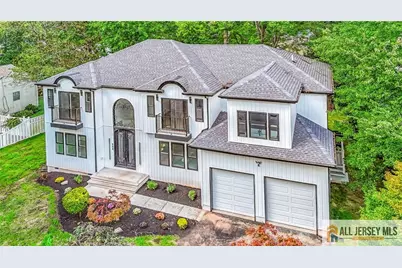 220 W Locust Avenue, Edison, NJ 08820 - Photo 4