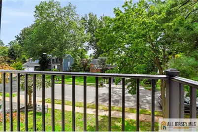 220 W Locust Avenue, Edison, NJ 08820 - Photo 28