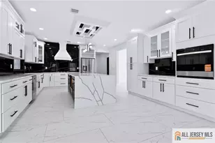 220 W Locust Ave, Edison, NJ 08820 - Photo 10