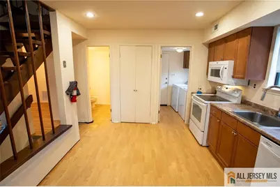112 Bluebird Drive #3A, Hillsborough Township, NJ 08844 - Photo 6