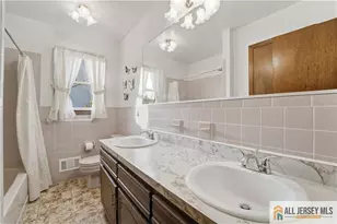 1177 Aaron Rd, North Brunswick Township, NJ 08902 - Photo 22