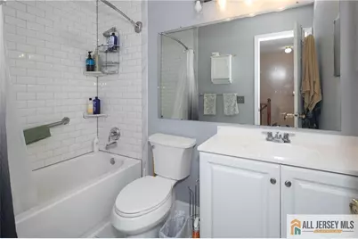 49 Albury Way, North Brunswick Township, NJ 08902 - Photo 16