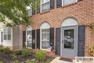 49 Albury Way, North Brunswick Township, NJ 08902 - Photo 2