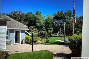 401 Yorkshire Pl, Marlboro Township, NJ 07751 - Photo 20