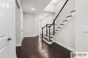 38 Hamilton Dr, Cranbury Township, NJ 08512 - Photo 6