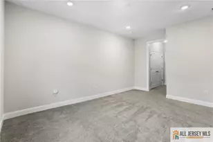 38 Hamilton Dr, Cranbury Township, NJ 08512 - Photo 32