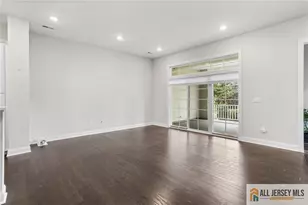 38 Hamilton Dr, Cranbury Township, NJ 08512 - Photo 14