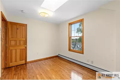 65 Livingston Avenue, Kearny, NJ 07032 - Photo 16