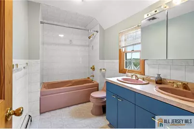 65 Livingston Avenue, Kearny, NJ 07032 - Photo 8