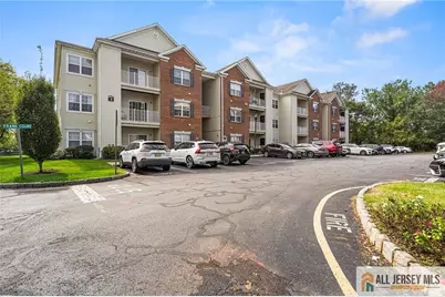 131 Frank Court #131, South Plainfield, NJ 07080 - Photo 2