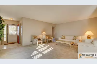 229 N Pondview Boulevard, Monroe Township, NJ 08831 - Photo 6
