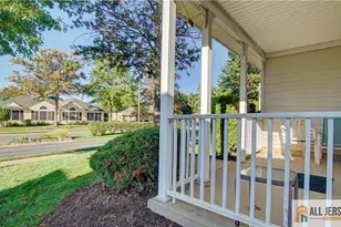 229 N Pondview Blvd, Monroe Township, NJ 08831 - Photo 4