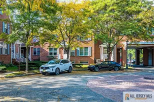43 Franklin School Way, Metuchen, NJ 08840 - Photo 2